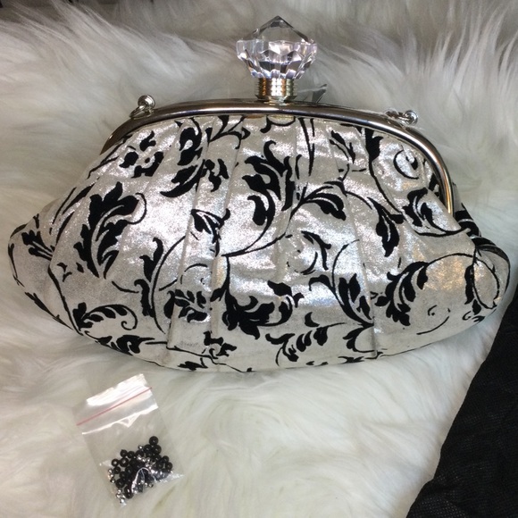 Mary Frances Florentine Garden #1524 Handbag - Picture 4 of 9